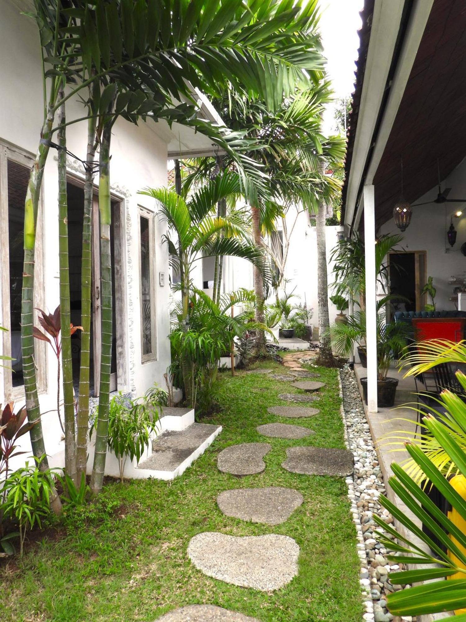 Surga Homestay 金巴兰 外观 照片